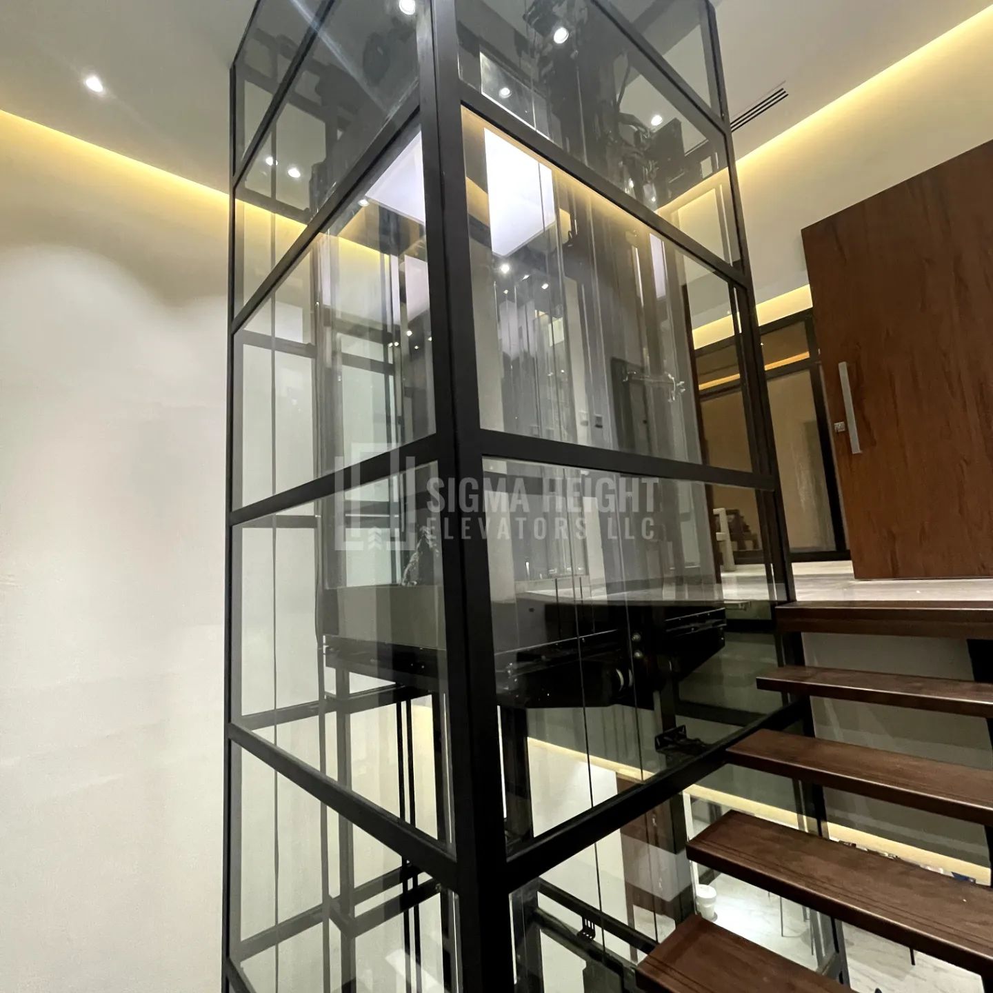 FAST LIFT SERVICE IN DUBAI