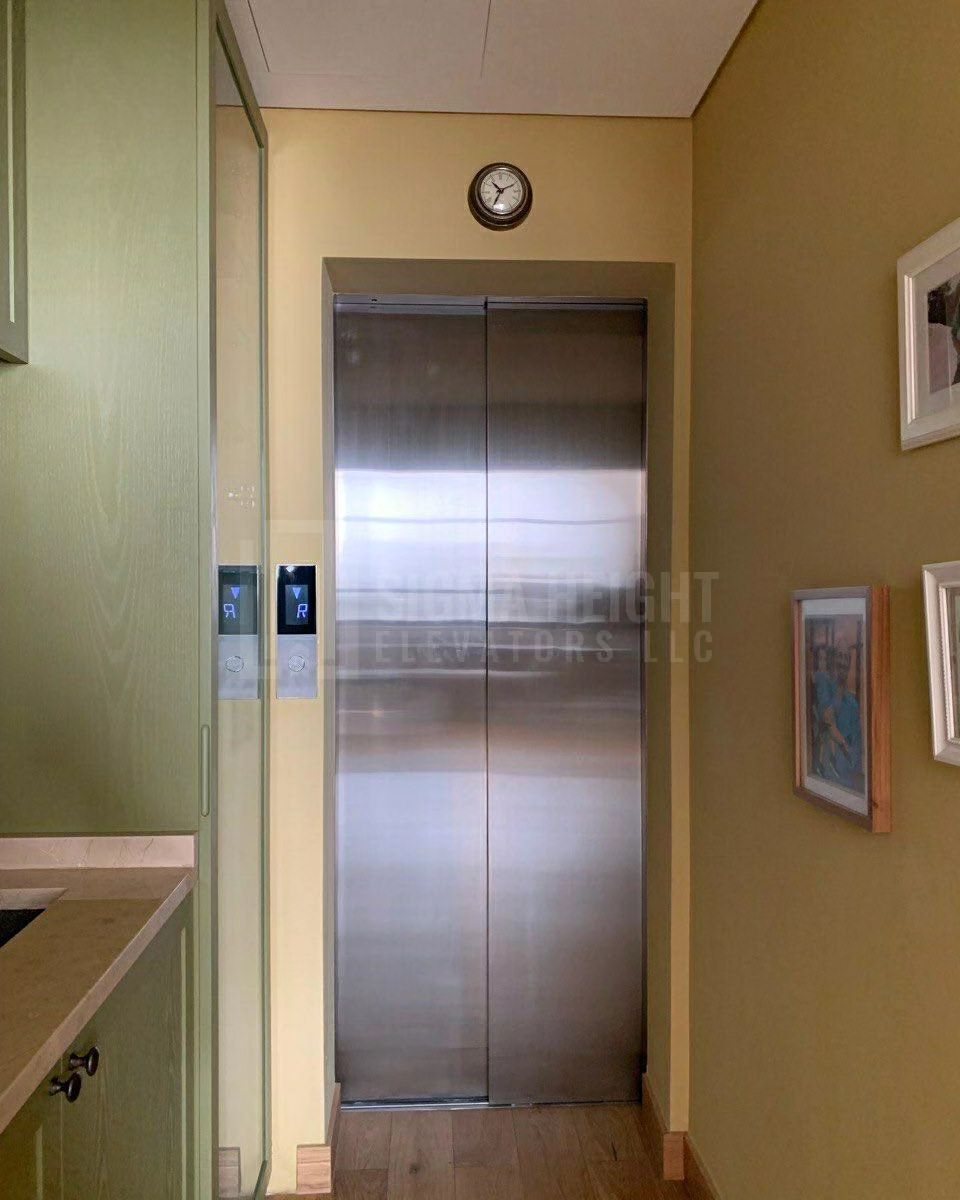 PUBLIC BUILDING ESCALATOR DUBAI