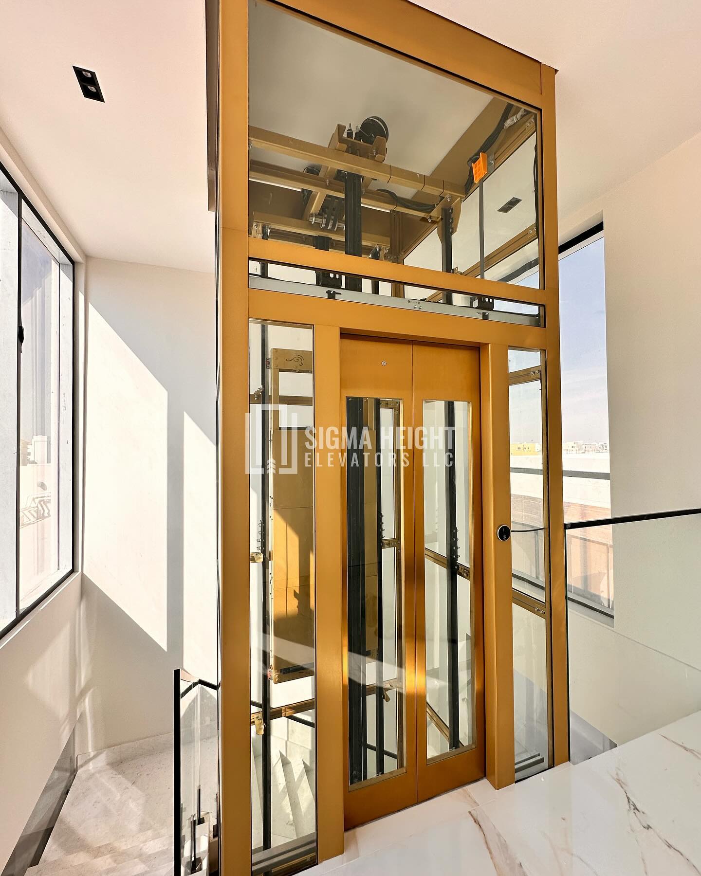AMC LIFT SERVICE DUBAI-UAE