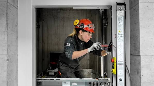 Elevator Contractor Dubai UAE